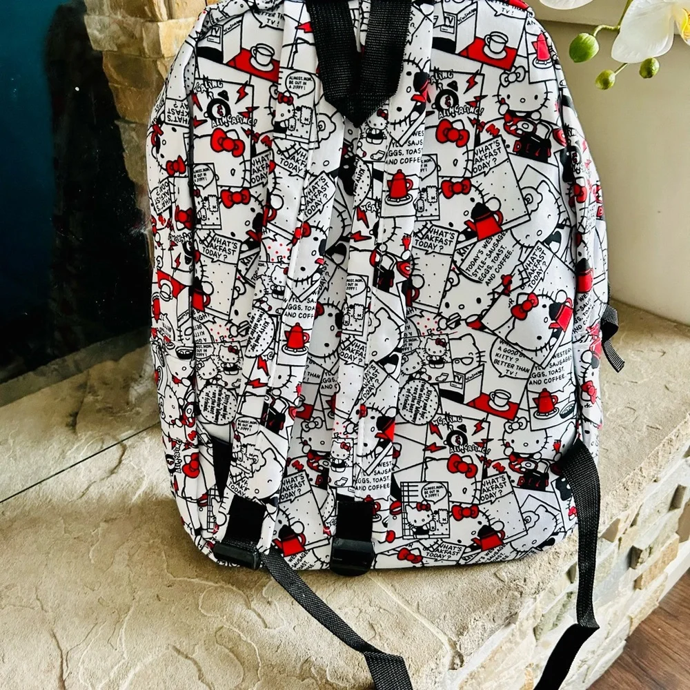Hello Kitty Backpack - Picture 2 of 2